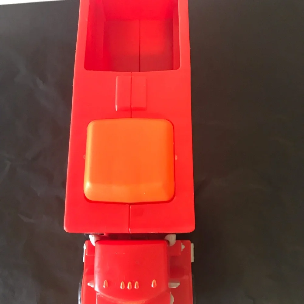 Cars Lightning McQueen Red Toy Hauler Truck Collectible Rare